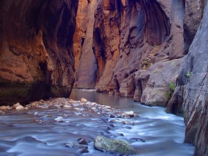 Canyoning - Stürzen Sie sich in die Schluchten